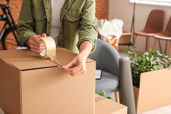 Packing a box with tap